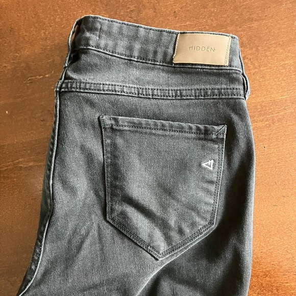 Hidden Jeans Black Floral Embroidered Distressed Skinny Crop Sz 31 - Picture 4 of 7